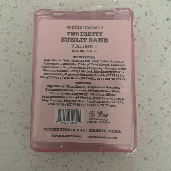 New in plastic - Picture 3 of 3